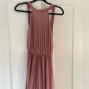 Elegant Dusty Pink Sleeveless Dress